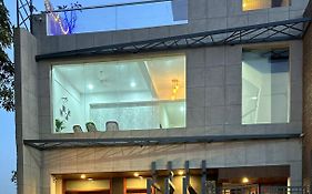 Saroj Villa